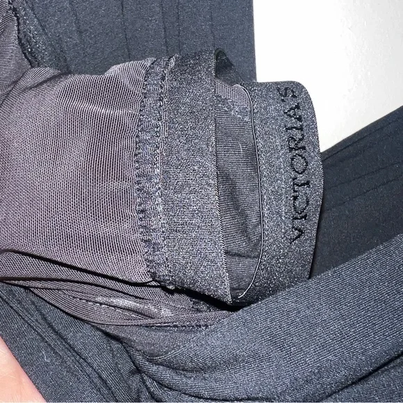 Victoria’s Secret Bra Top Black V-neck Dress with Built In Bra Size Large - Picture 11 of 11